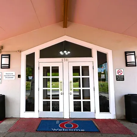 Motel 6-Hazelwood, Mo-3